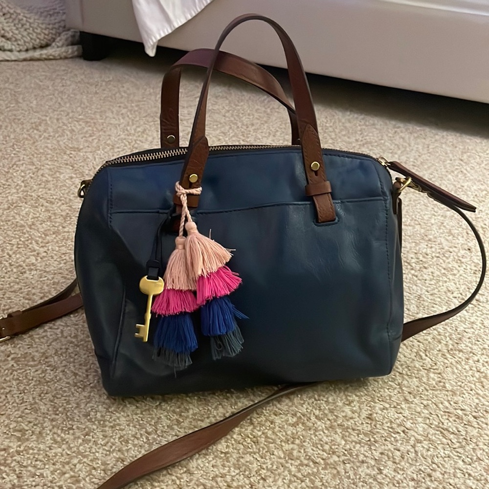 Fossil purse